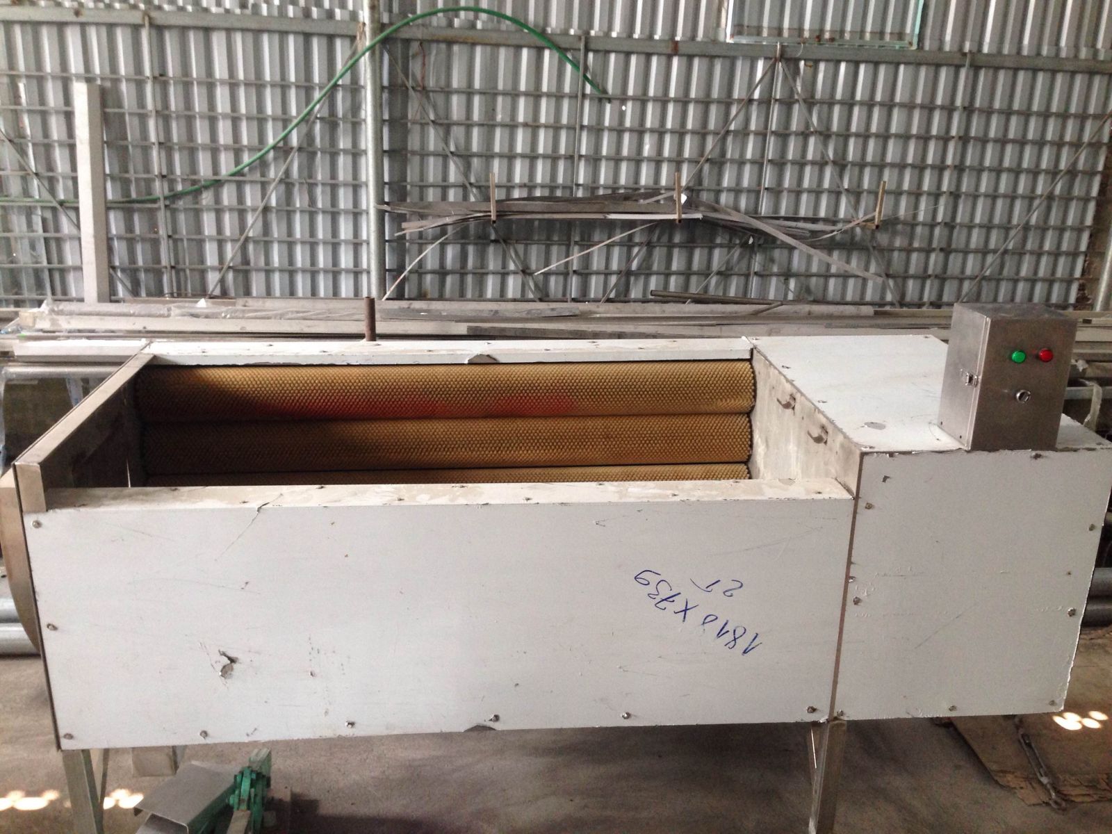 Máy rửa con lăn bàn chải, máy rửa củ, máy rửa cà rốt, máy rửa gừng
